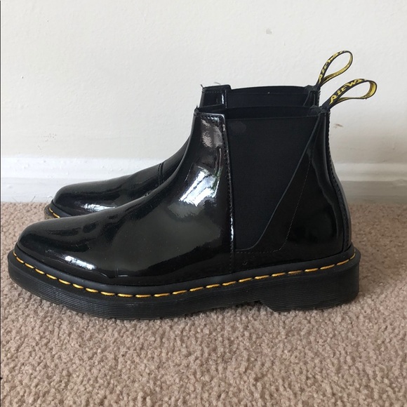 Dr. Martens Shoes - Chelsea boots